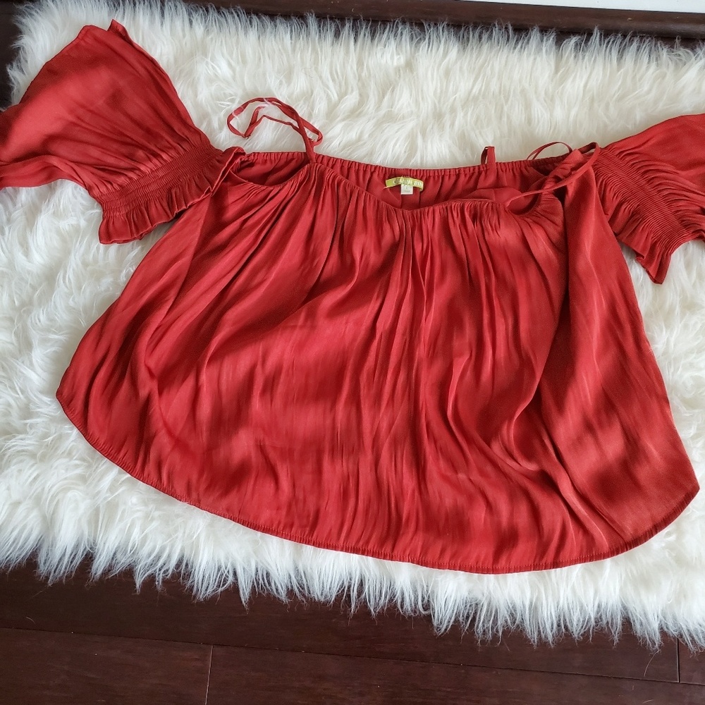 GIANNI BINI WOMEN'S TOPS PRE-OWNED